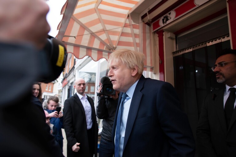 Svårt att skilja på sanning och fiktion i serien om Boris Johnson