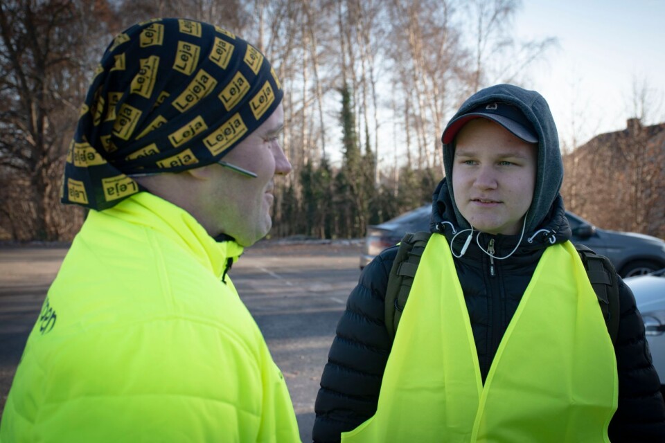 Magnus Gustavsson, från Tomelilla representerade Samaritgruppen Småland och sextonåriga Hugo Sullivan, Tollarp, var för ung för att delta i sökinsatser hjälpte till som frivillig.