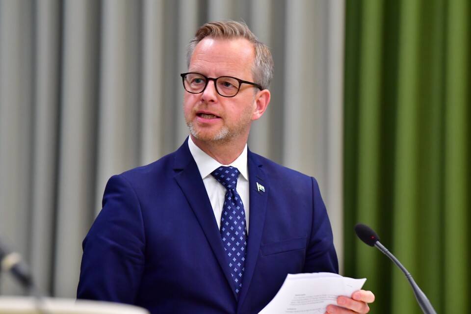 Oppositionen i riksdagen vill skynda på Inrikesminister Mikael Damberg (S) i frågan om hemlig avlyssning. Arkivbild.