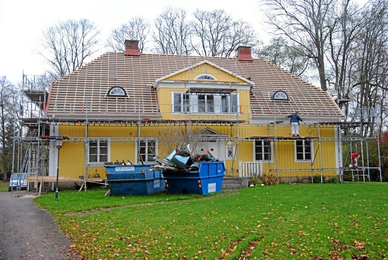 Prästgården i Bjärnum blir ny pastorsexpedition. För 3 miljoner kronor byggs huset om från bostad till kontor och arbetsplats år tio personer. FOTO: CARL-JOHAN BAULER