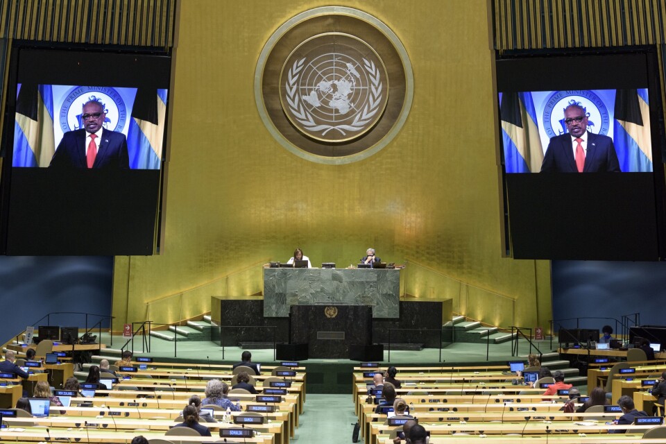 Hubert Alexander Minnis, premiärminister på Bahamas, deltar via länk i förra årets möte i FN:s generalförsamling. Arkivbild.