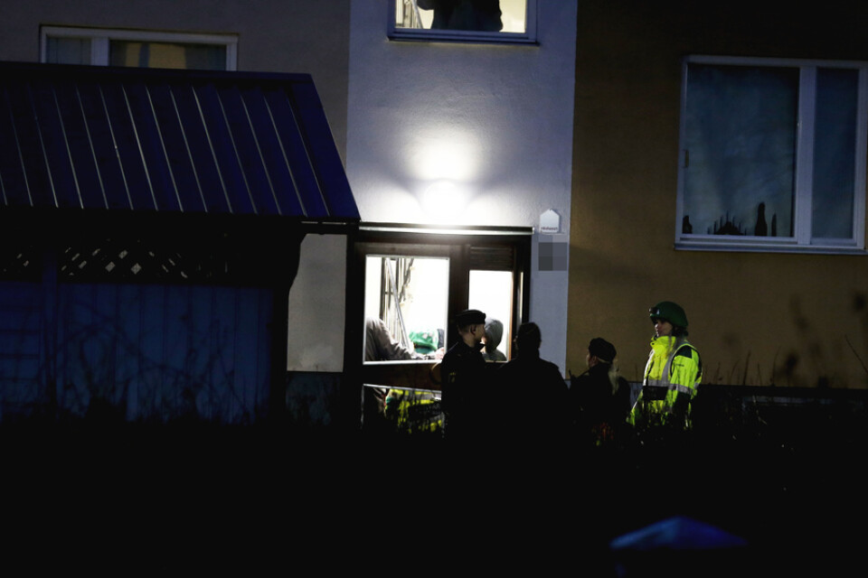 En kraftig explosion har inträffat i ett bostadshus i stadsdelen Hageby i Norrköping.