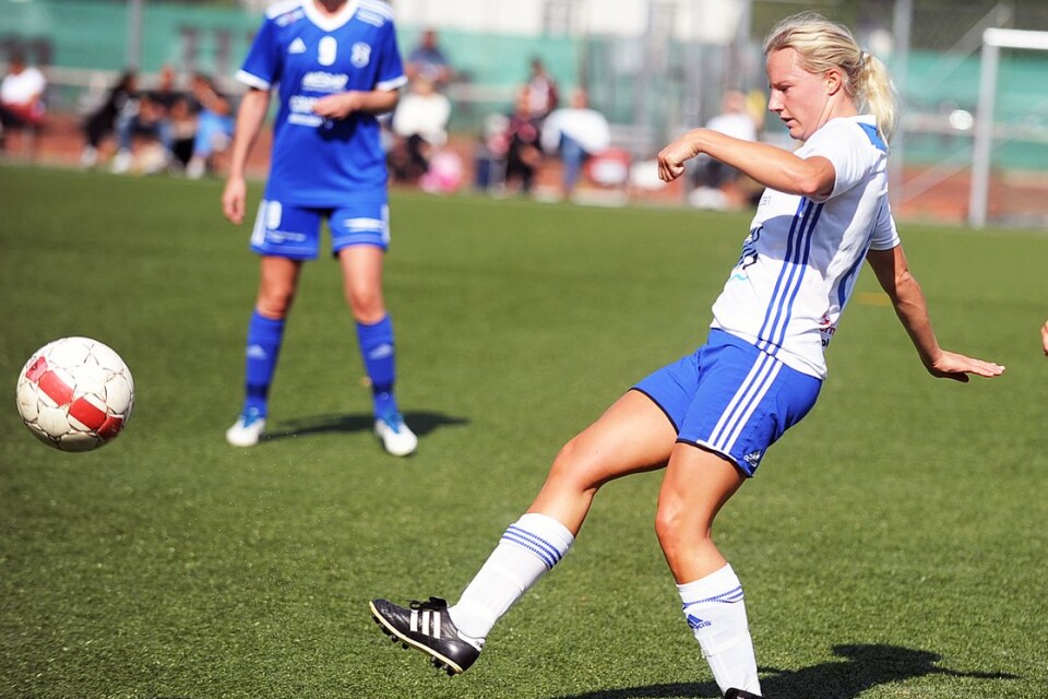 Josefin Nilsson dominerade sista matchen: ”hon kan springa från kortsida till kortsida i 90 minuter och tackla längs vägen. ”
