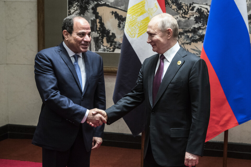 Egyptens president Abd al-Fattah al-Sisi och Rysslands Vladimir Putin under ett möte i Peking 2019. Arkivbild.