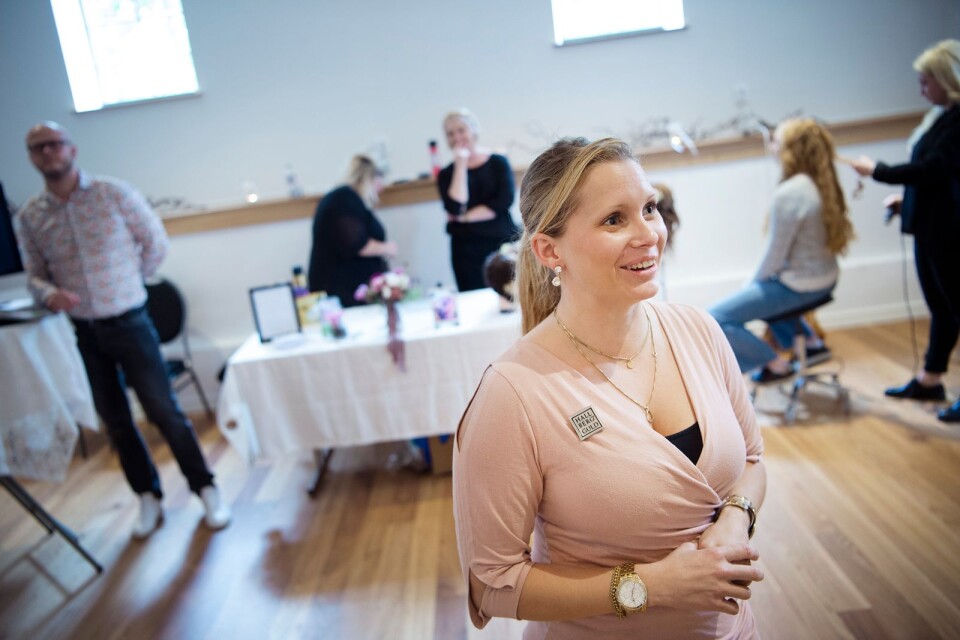 Michelle Rosenstedt, butikschef på Hallbergs guld, arrangerar bröllopsmässan tillsammans med Cecilia Svensson som driver Lyngby gård.