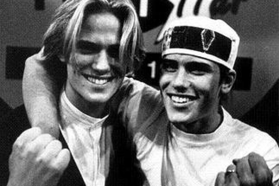 Bröderna David och Martin Stenmarck har just vunnit tävlingen "Talangen i Örebro" 1991. Martin Stenmarck var då 19 år.
