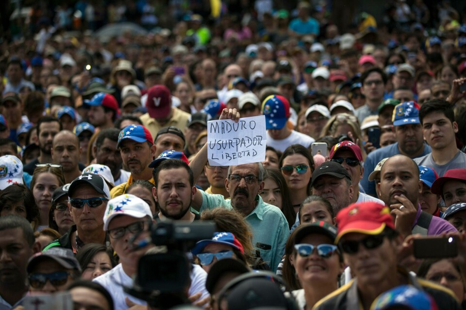Bild från demonstration i Venezuelas huvudstad Caracas i lördags.