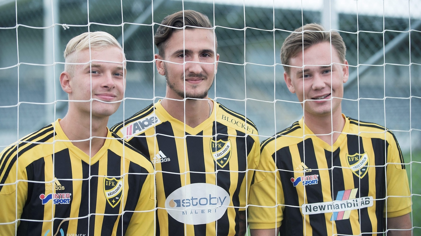 Victor Holmberg, Simon Omari och Theo Ekström har alla ett förflutet i IFK Hässleholm. När de tog steget upp eller ned till tvåan var bara en klubb aktuell. Foto: Lennart Månsson