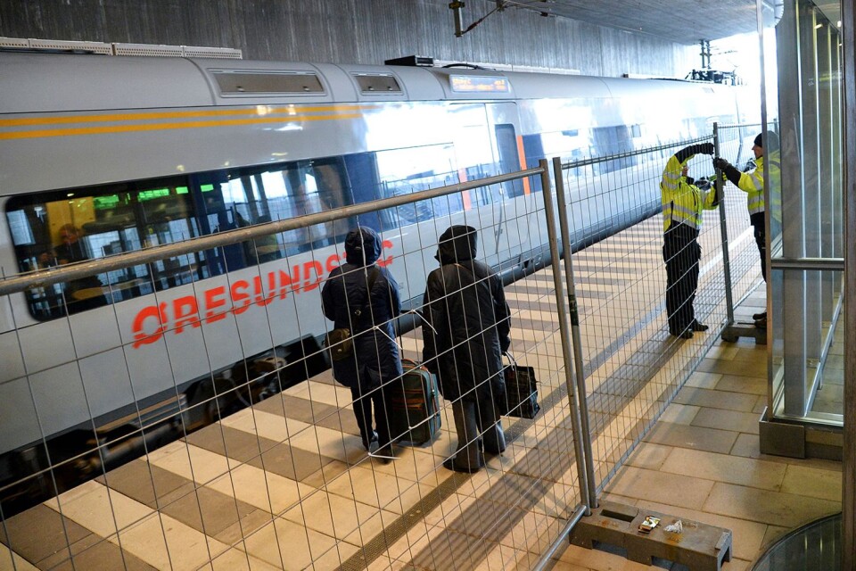 Första mötet med Sverige blev stängslet vid Hyllie station utanför Malmö.
