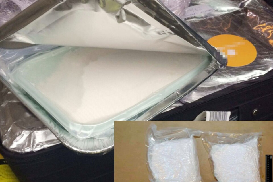 En del av amfetaminbeslaget som bland annat gömdes i resväskor, inpackade i lunchfolie-förpackningar märkta med ”lax”.
