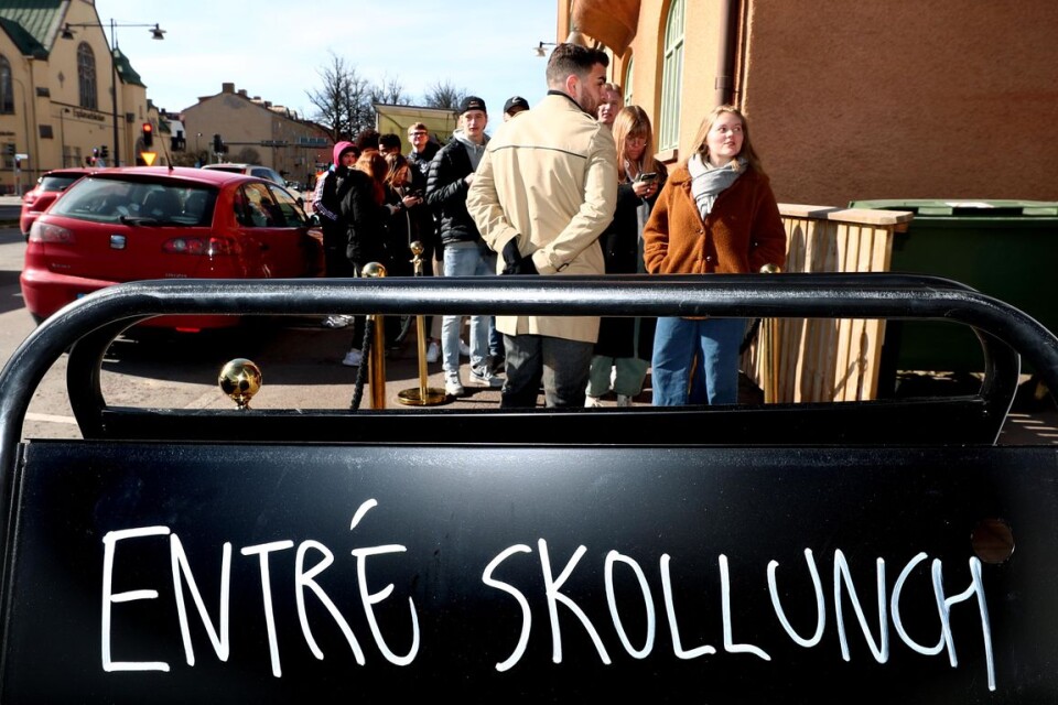 Ett 90-tal restauranger i Kalmar kommun erbjuder gratisluncher för gymnasieelever.