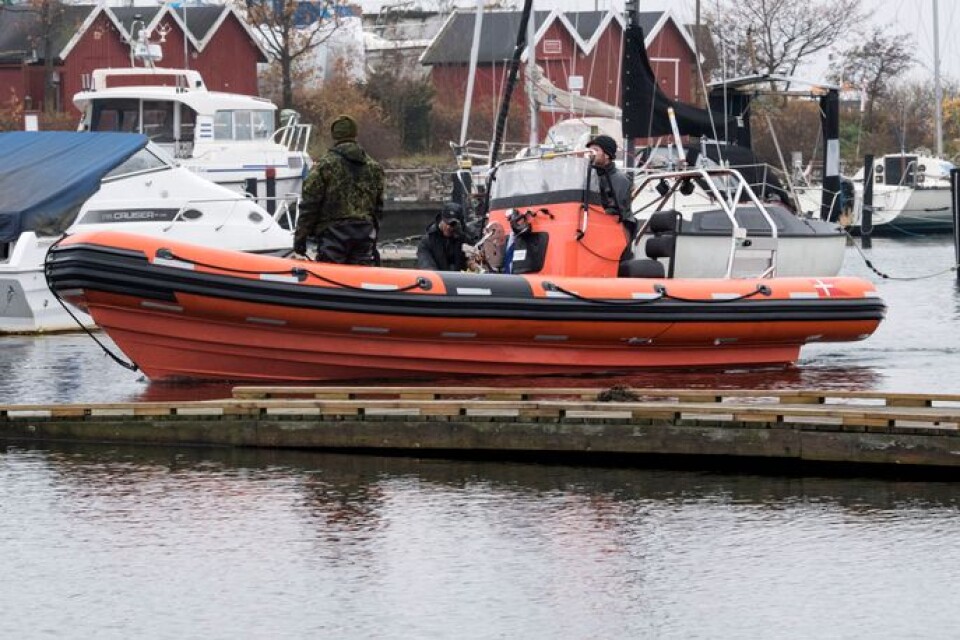 En av det danska Sjövärnets ribbåtar på väg in i hamn efter dykningar i Kögebukten.