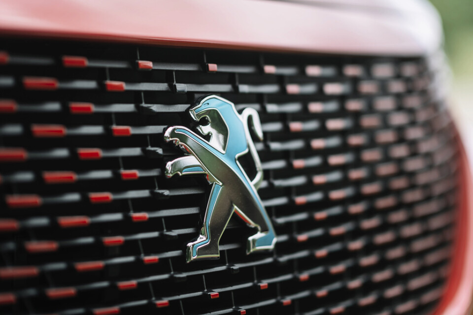 Franska biltillverkaren Peugeot rör sig mot att endast lansera elbilar på den europeiska marknaden. Arkivbild.