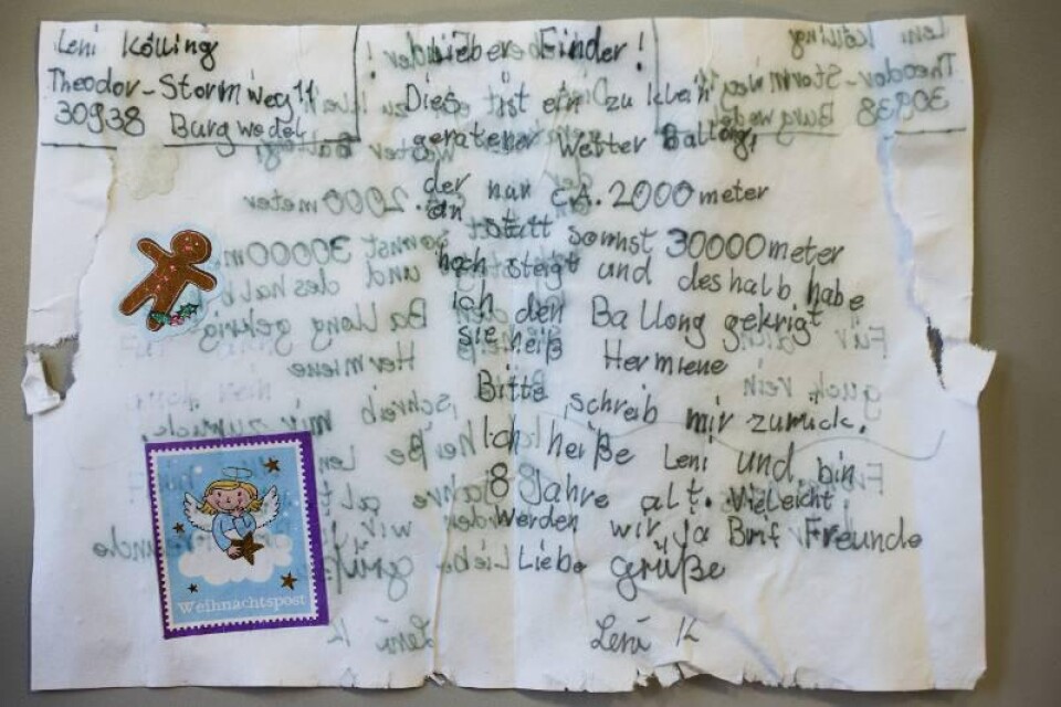 Ett blött brev från åttaåriga Leni från Burgwedel i Tyskland hittades fäst vid en sprängd väderballong vid Gislövs läge.