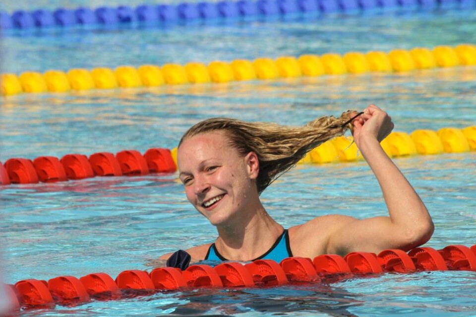 Sarah Sjöström satte svenskt rekord på 50 meter ryggsim vid fredagens försök i GP-tävlingarna i Marseille. Sjöström simmade på 28,55, en putsning av Ida Lindborgs tidigare rekord med sju hundradels sekund, skriver Simförbundet på sin nätsida.
