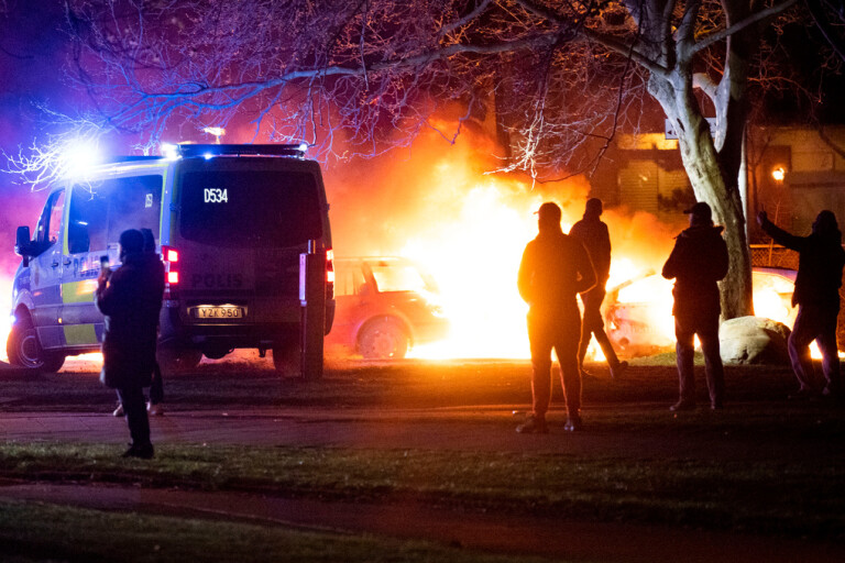 Över 30 misstänkta för påskupploppen i Malmö