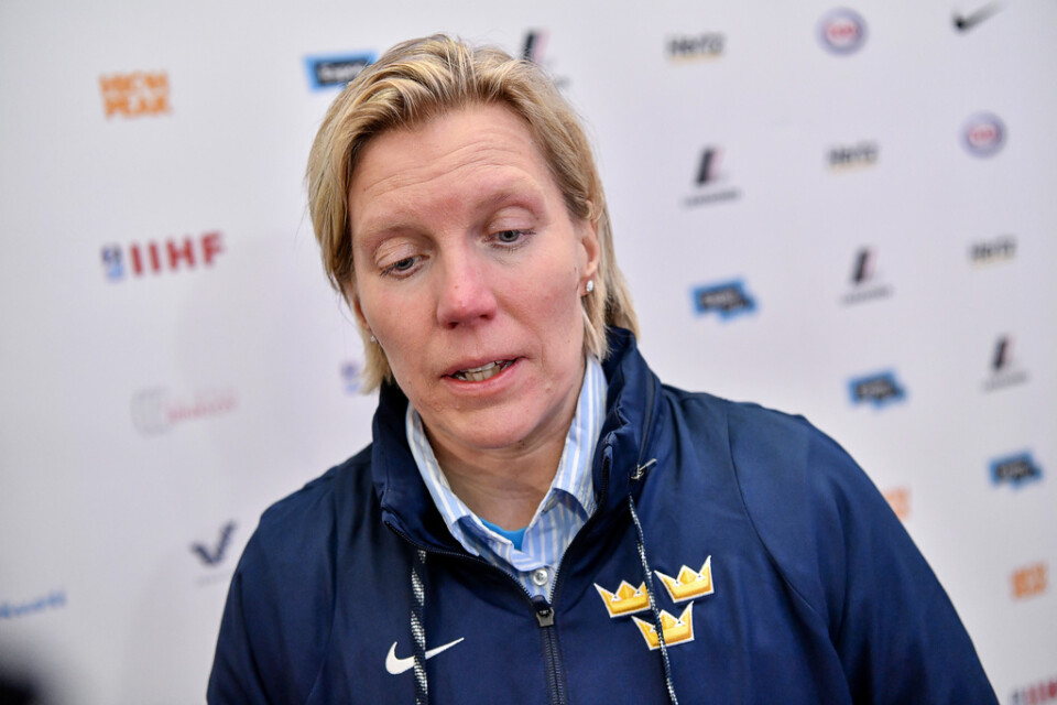 "Jag känner mig verkligen inte klar med ishockeyn som ledare", säger Ylva Martinsen.