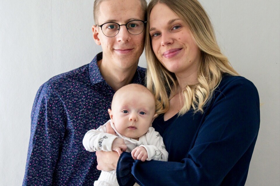 Lydia Wykman och Christoffer Bernhardsson, Nybro, fick den 17 augusti en son som heter Lowe. Vikt 3448 g, längd 50 cm.