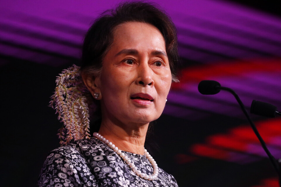 Myanmars tidigare ledare Aung San Suu Kyi har dömts till ytterligare sex års fängelse av militärjuntan som nu styr landet. Arkivbild.