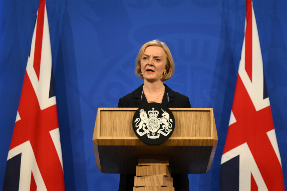 Storbritanniens premiärminister Liz Truss meddelar ny finansminsiser.