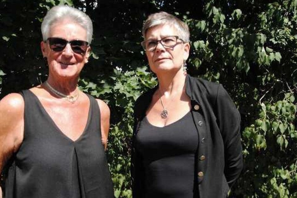 Ruth Brunner och Lotta Otterdahl tar inte semester från jobbet på Frida Kvinnojour.