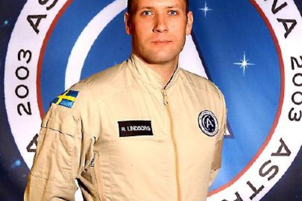 Foto: ANGELICA ENGSTRÖM/TV3 Tävlar om rymdresa. Richard Lindborg, uppvuxen i Sölvesborg, är en av deltagarna i TV3:s nya dokusåpa Astronauterna. Ursprungligen var 16 aspiranter med och tävlade om en rymdresa i TV3:s Astronauterna, med Claes Åkesson som programledare.