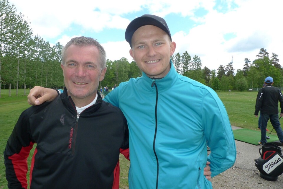 Tränarna Lars Edvinsson och Fredrik Alldén gav tips och råd.