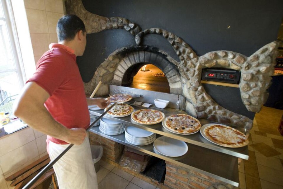 Pizza ska vara en riktig maträtt, menar Zana Canpolat som driver Lanterna. Foto: Urban Nilsson