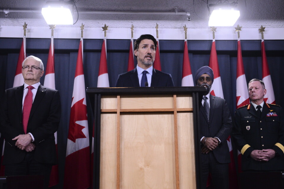 Kanadas premiärminister Justin Trudeau under presskonferensen i Ottawa efter flygkraschen.