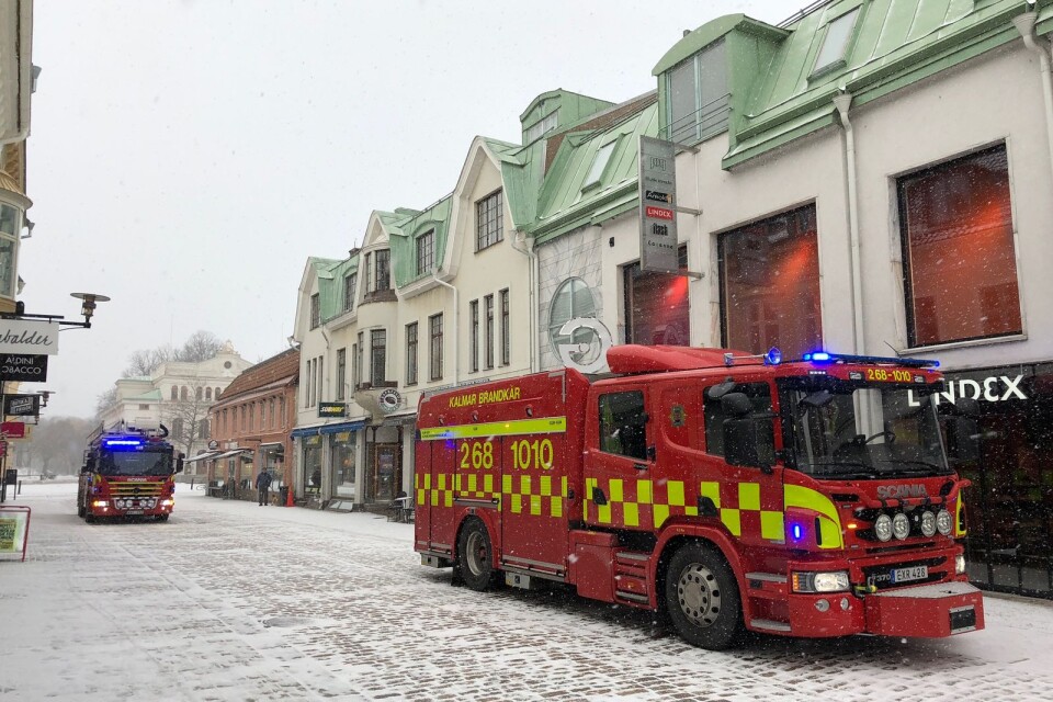 Räddningstjänsten var på lördagsmorgonen på plats på Storgatan.