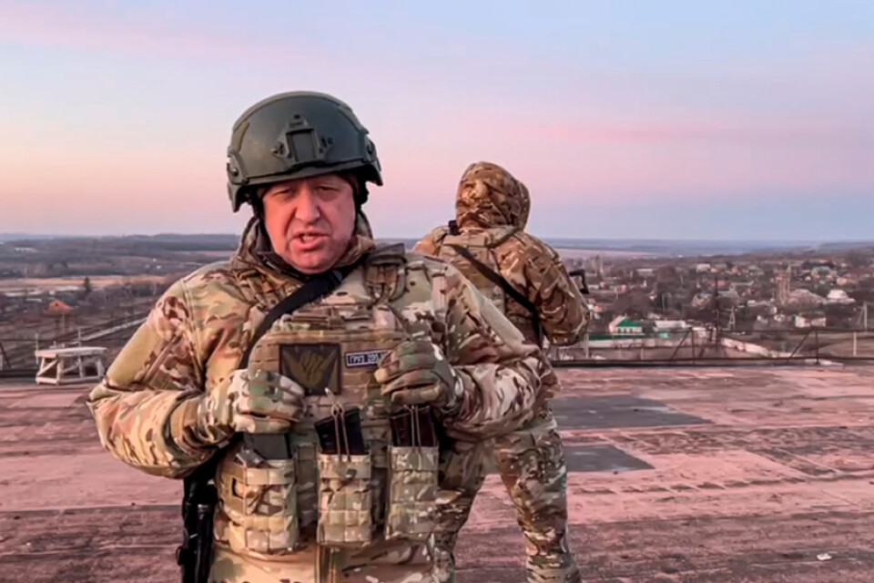 Wagnergruppens ledare Jevgenij Prigozjin har varit på besök bland dess soldater i Ukraina den senaste tiden. Bilden är tagen från ett filmklipp som distribuerats av hans egen presstjänst. Arkivbild.