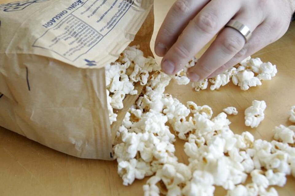 Popcorn är inte det magra alternativ till andra snacks som vi tror.