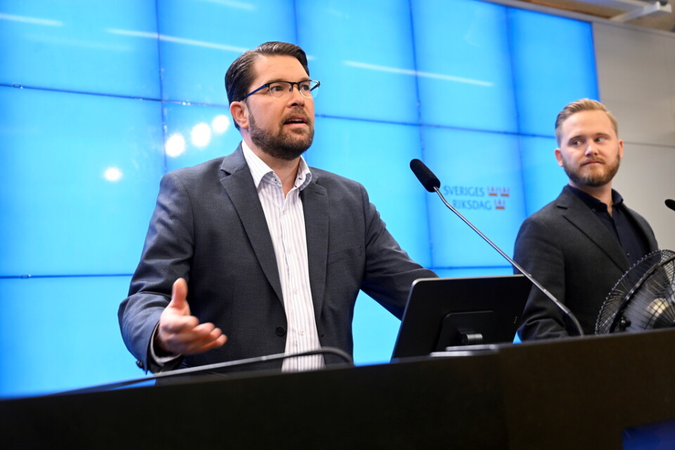Sverigedemokraternas partiledare Jimmie Åkesson och gruppledaren Henrik Vinge presenterar krav inför regeringsförhandlingar.