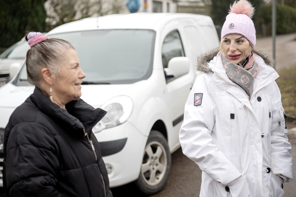 Josefin Einarsson (till höger) och mamma Chatrin Einarsson har sett hur behovet har ökat i de ekonomiskt tuffare tiderna.