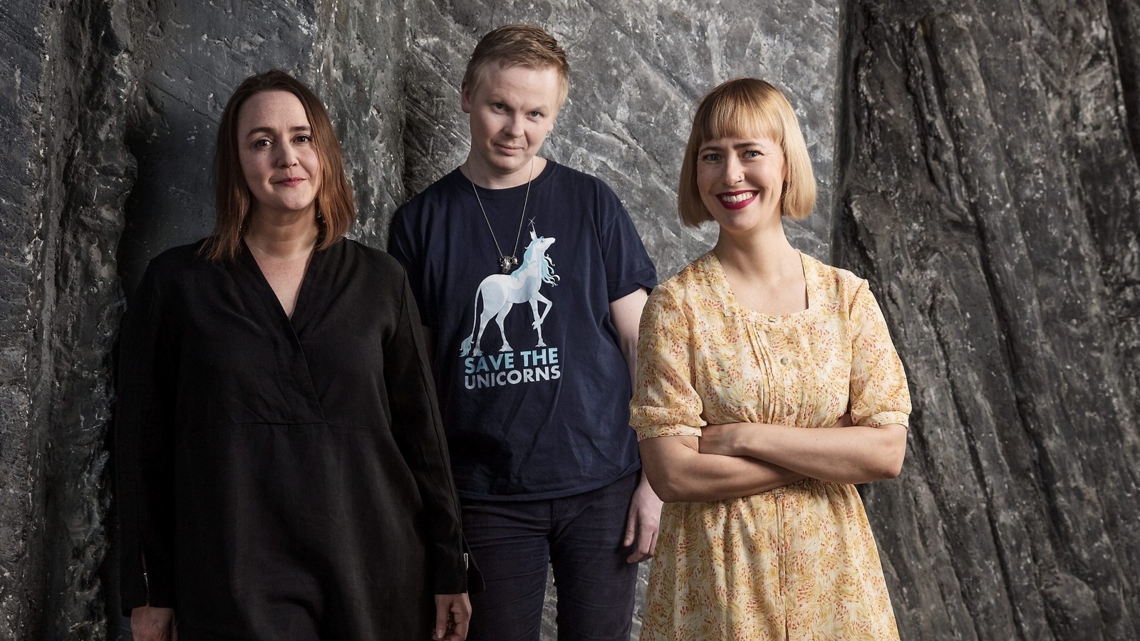 Johanna Koljonen, Gustav Tegby och Ida Kjellin, manusförfattare till Marvinter, Sveriges Radios julkalender 2017. Foto: Mattias Ahlm/Sveriges Radio