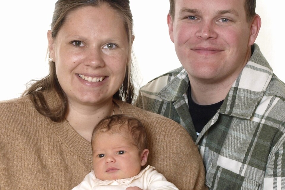 Sofia Nyblom och Eric Karlsson, Färjestaden, fick den 11 mars en dotter som heter Ellen Nyblom. Vikt 3786 g, längd 50 cm.