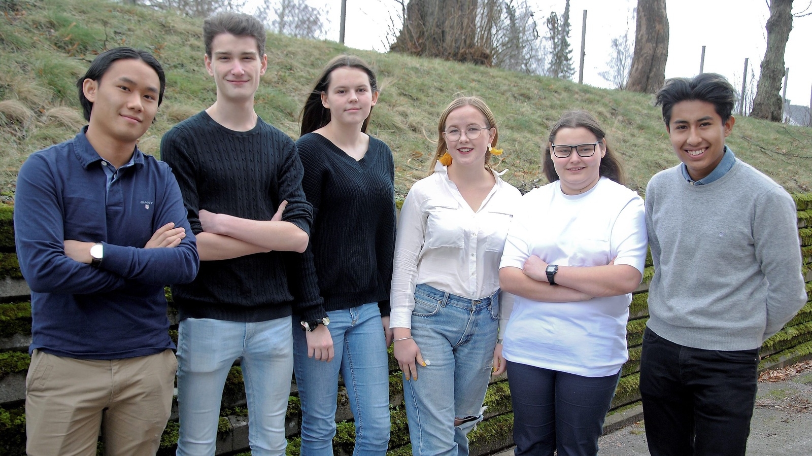 Elever från Tekniska skolan i Hässleholm besökte riksdagen. Alexander San, Johannes Bexell, Agnes Cato, Märta Sundlöf, Anastasia Timbuk och André Varga.