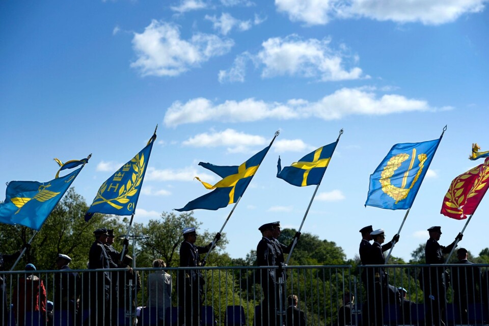 ”Vi är många som idag också bär ett gult band för att hedra alla de kvinnor och män som försvarat eller just nu försvarar vår frihet i Sverige och runt om i världen.”