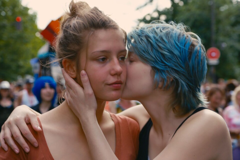 Adéle Exachopoulos och Léa Seydoux i en av vår närtids främsta kärleksfilmer: ”Blå är den varmaste färgen”.
