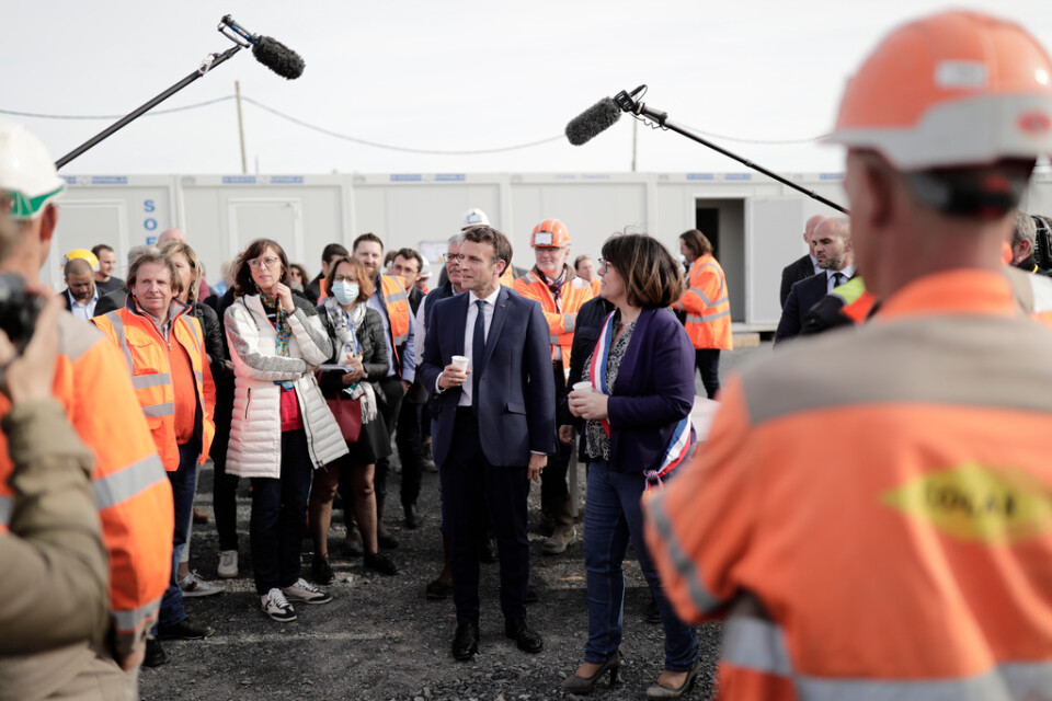 I måndags besökte Macron en byggarbetsplats i Denain i norra Frankrike. I de delarna av landet har Marine Le Pen och Nationell samling många av sina väljare.