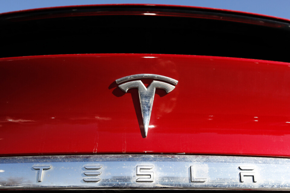 Tesla vill dra in fem miljarder dollar på en nyemission. Arkivbild