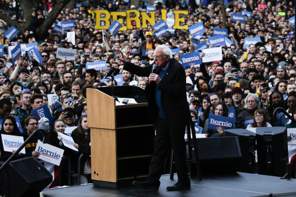 Den demokratiske presidentaspiranten och Vermontsenatorn Bernie Sanders håller ett kampanjmöte i Michigan.