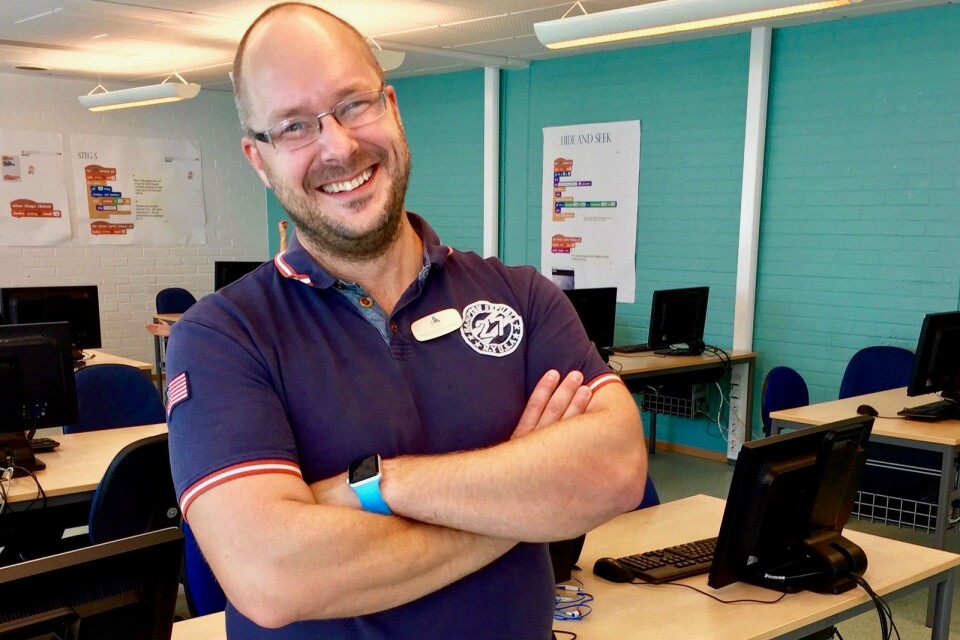 Fredrik Johansson på Knut Hahnsskolan i Ronneby har nominerats till årets IT-pris för lärare – Guldäpplet.