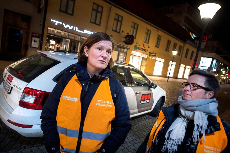 Malin Wildt-Persson och Linda Nilosjö är engagerade idrottsföräldrar, KDFF respektive KIK, och vandrar för ökad trygghet.