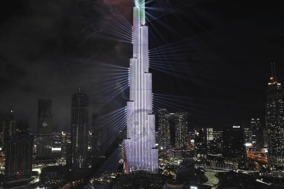 Det nya året uppmärksammades på världens högsta byggnad i Dubai.