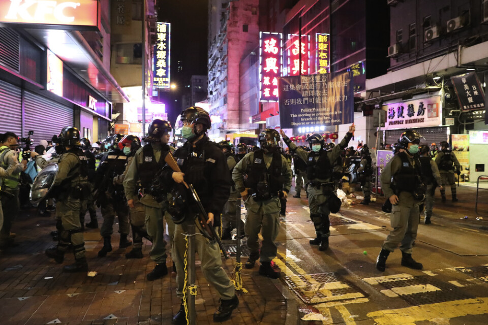 Kravallpolis och demonstranter i Hongkong har sedan sommaren 2019 drabbat i stundtals våldsamma kravaller. Arkivbild