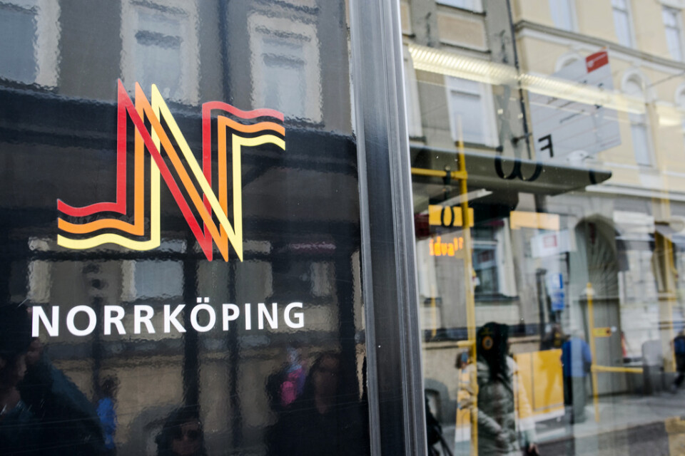 Norrköpings kommun avskedar en avdelningschef efter misstankar om mutbrott. Arkivbild.
