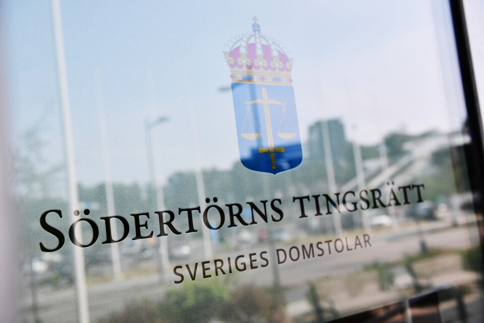 Personerna häktades vid Södertörns tingsrätt under fredagen. Arkivbild.