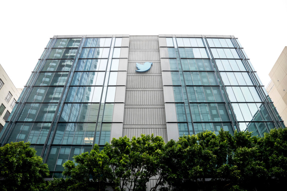 Anställda lämnade Twitters kontor på torsdagen, utan att veta om de skulle återvända till sin arbetsplats igen.