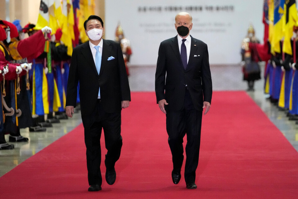 Sydkoreas nytillträdde president Yoon Suk-Yeol tog förra veckan emot USA:s president Joe Biden i Seoul.